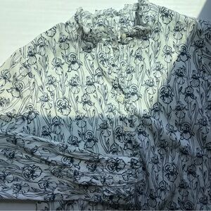 Ann Mashburn Preppy White and Nacy Floral Quarter Button Blouse w Frill detail